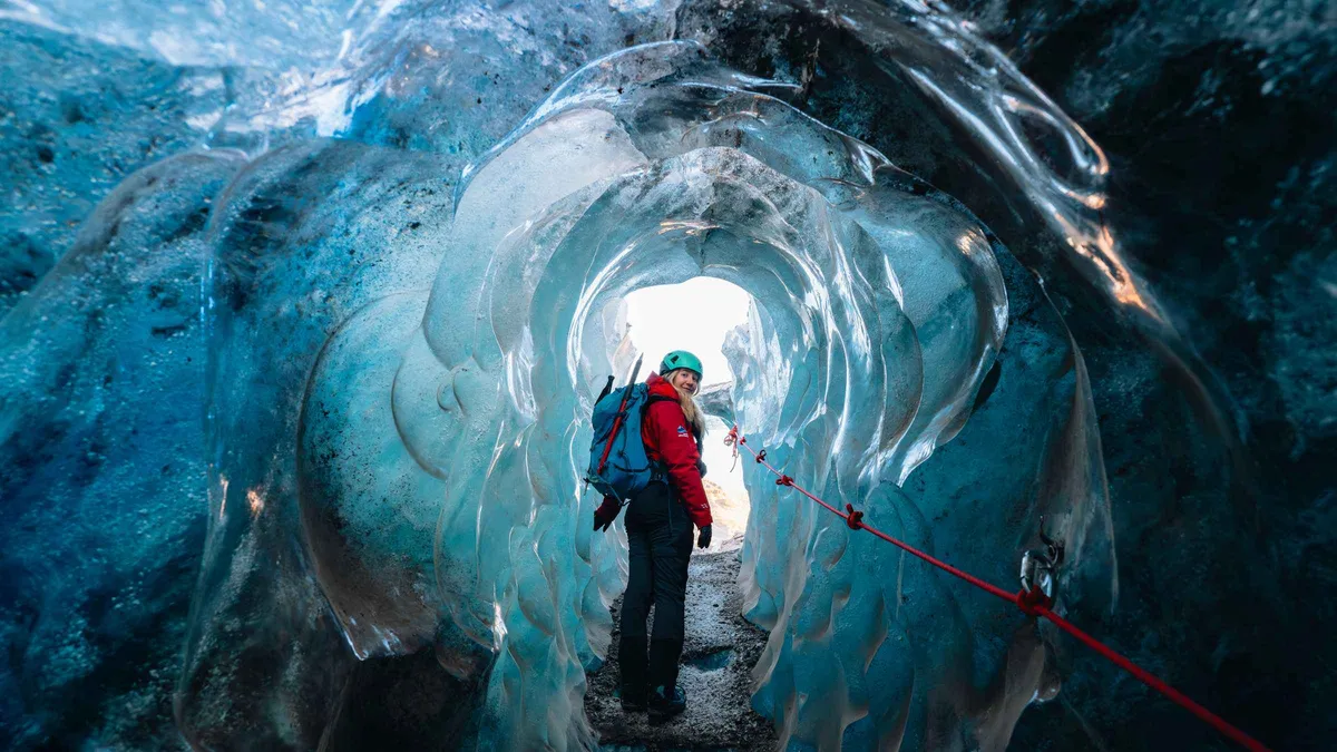 Skaftafell Blue Ice Cave and Glacier Hike on Falljökull